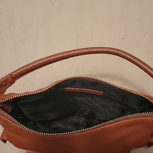 Brown leather BGBGMaxAzria purse. - Picture 4 of 4